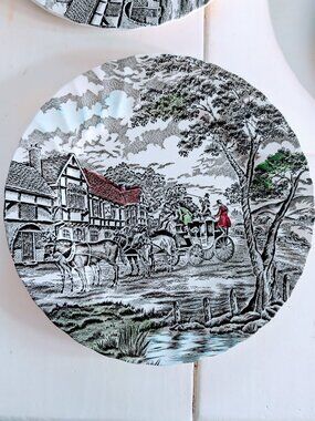 Set of 7 VTG Myott Royal Mail Dinner Plates 10" Red Roof Staffordshire England